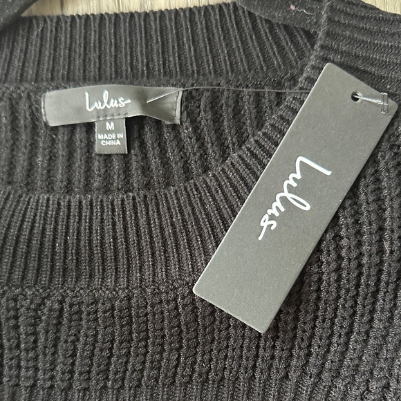 Lulu's Elegant Black Ribbed Sweater - Picture 2 of 2